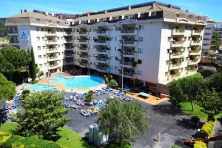 Invia – Aqua Hotel Montagut,  recenzia