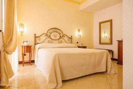 Invia – Diamond Naxos Taormina Resort,  recenzia