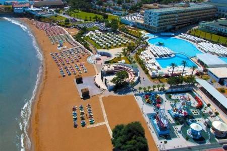 Invia – Hotel Acapulco Resort Convention & Spa, Invia