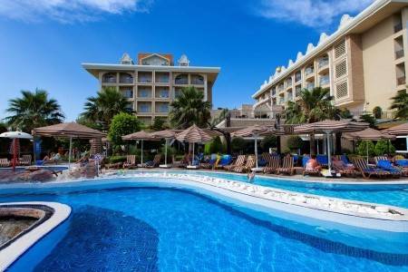 Invia – Hotel Adalya Resort & Spa,  recenzia