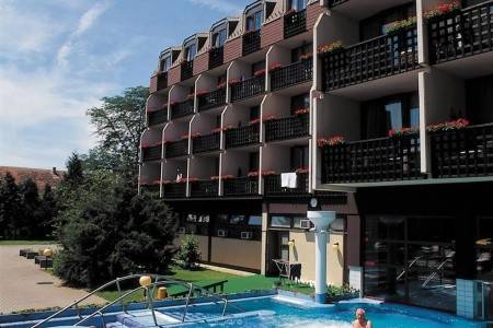 Invia – Hotel Danubius Health Spa Resort Sárvár, Sárvár,  recenzia