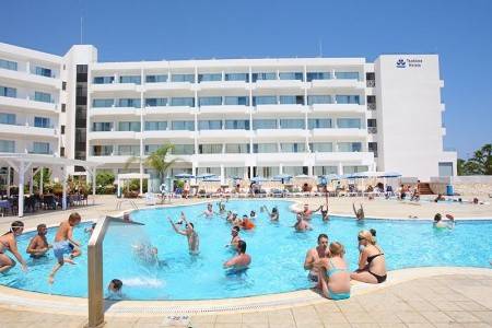 Invia – Odessa Beach Hotel ****,  recenzia