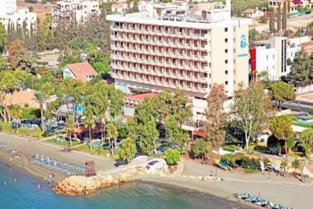 Invia – Poseidonia Beach Hotel,  recenzia
