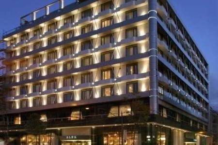 Invia – Radisson Blu Park Athens Hotel, Atény
