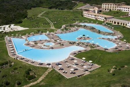 Invia – Colonna Resort,  recenzia