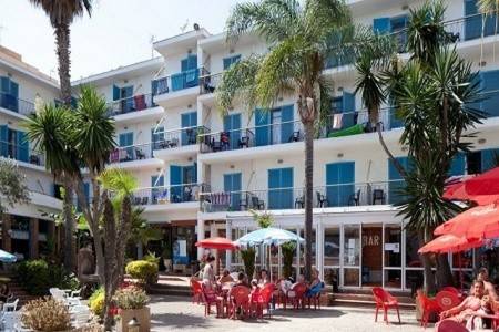Invia – Hotel Planamar,  recenzia