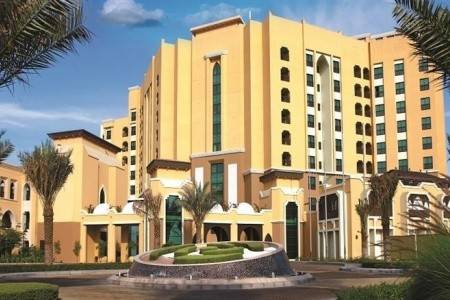 Invia – Traders Hotel, Qaryat Al Beri,  recenzia