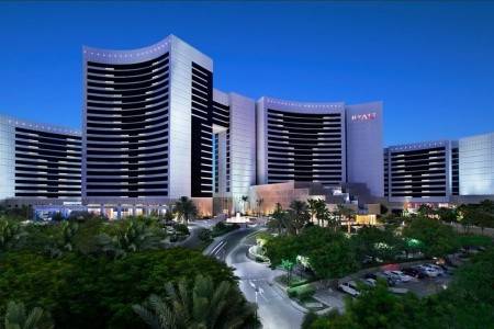 Invia – Grand Hyatt Dubai,  recenzia