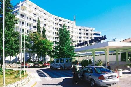 Invia – Hotel Medena, Trogir,  recenzia