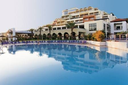 Invia – Kipriotis Panorama & Suites Hotel,  recenzia