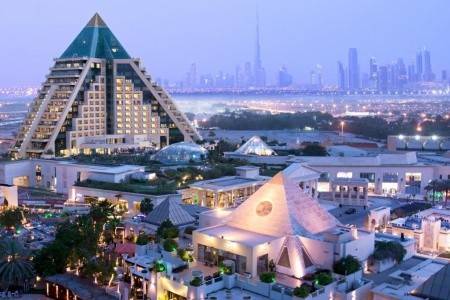 Invia – Raffles Dubai Hotel,  recenzia