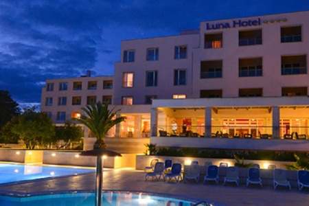 Invia – La Luna Island Hotel,  recenzia