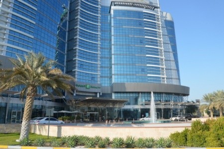Invia – Holiday Inn Down Town Abu Dhabi,  recenzia