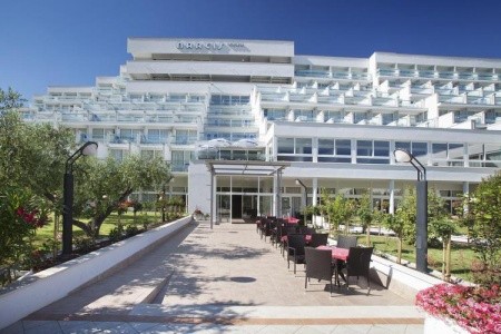 Invia – Hotel Narcis – Maslinica Hotels & Resorts,  recenzia