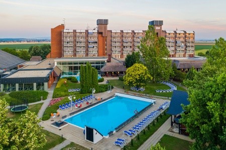 Invia – Danubius Health Spa Resort Bük,  recenzia