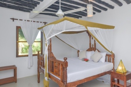 Invia – Pearl Beach Resort, Zanzibar