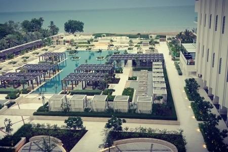 Invia – W Muscat, Omán