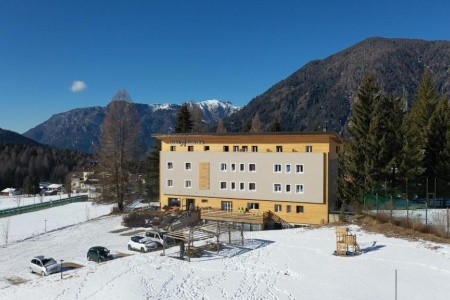 Invia – Hotel San Celso ***- Bellamonte, Val di Fiemme/Obereggen